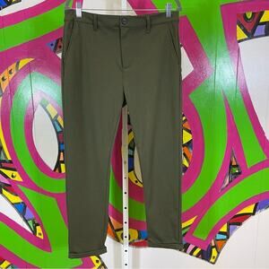 SMOG, Olive Green Comfort Chinos. Size Medium. In excellent condition!